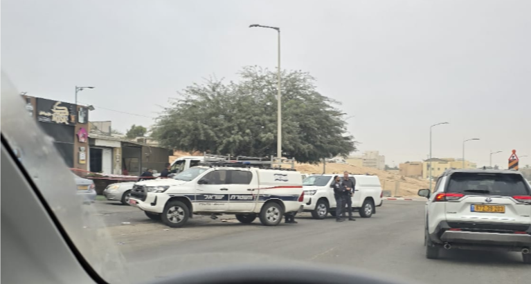 إصابة خطيرة في رهط وإصابة رجل وامراة في أم الفحم بإطلاق نار